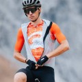 Maglia Q36.5 Gregarius Clima Dolomites Extreme da uomo rossa Maglia Q36.5 Gregarius Clima Dolomites Extreme da uomo rossa